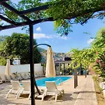 Arp Hotel