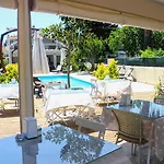 Arp Hotel 2*