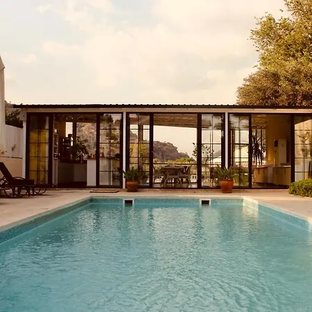 Arp Hotel