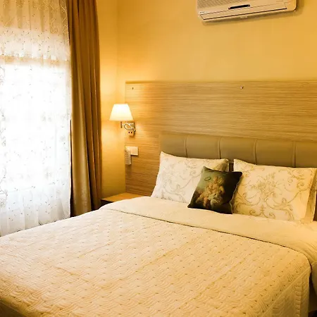 Arp Hotel 2*