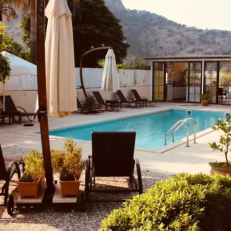 Arp Hotel 2*