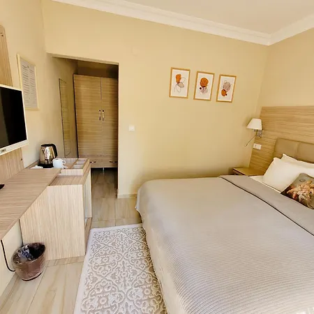 Arp Hotel